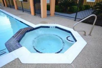 фото отеля BEST WESTERN Northwest Inn & Suites