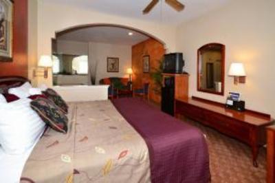 фото отеля BEST WESTERN Northwest Inn & Suites
