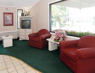 фото отеля Econo Lodge Madison Heights