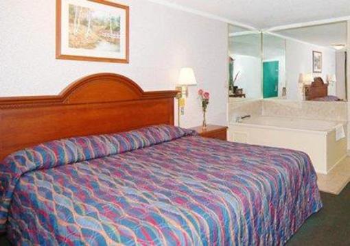 фото отеля Econo Lodge Madison Heights