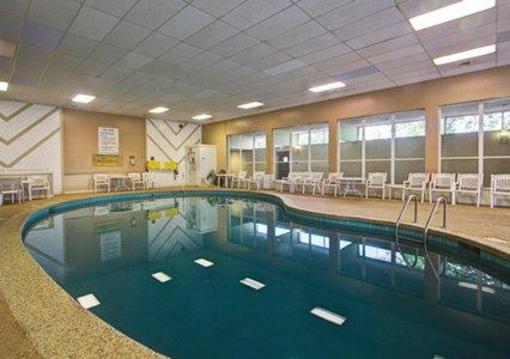 фото отеля Quality Inn Wickliffe