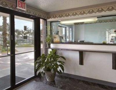 фото отеля Super 8 Houston I 45