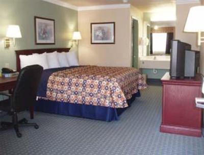 фото отеля Super 8 Houston I 45