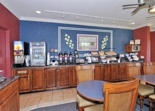 фото отеля Comfort Inn Virginia Horse Center