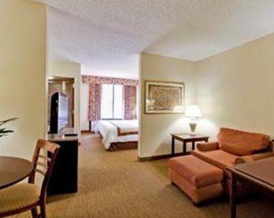 фото отеля Hawthorn Suites by Wyndham Midwest City Tinker/Air Base