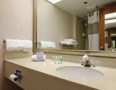 фото отеля Baymont Inn & Suites Warren