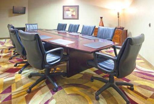 фото отеля Holiday Inn Willmar Conference Center