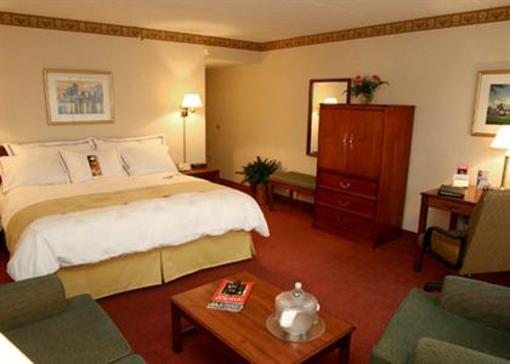 фото отеля Radisson Hotel Cleveland Airport