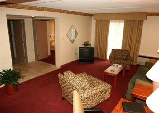 фото отеля Radisson Hotel Cleveland Airport