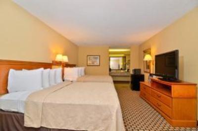 фото отеля Best Western Hospitality Hotel & Suites Grand Rapids