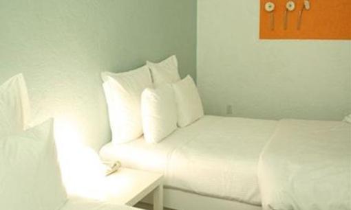 фото отеля Carlton Hotel Miami Beach