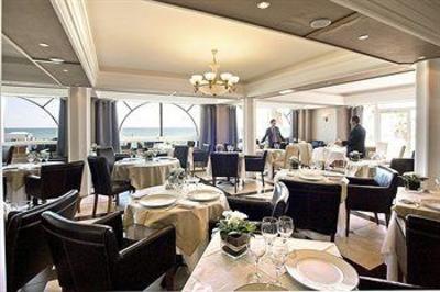 фото отеля Le Grand Hotel les Flamants Roses