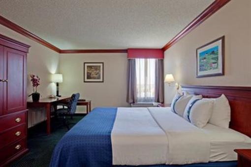 фото отеля Holiday Inn La Mirada