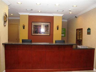 фото отеля La Quinta Inn and Suites Willowbrook