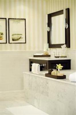 фото отеля L'Auberge Del Mar