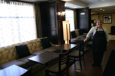 фото отеля Hampton Inn Meadville