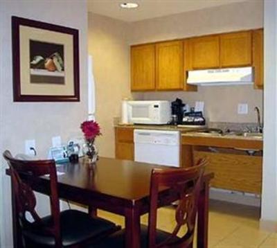 фото отеля Homewood Suites Orlando-UCF Area