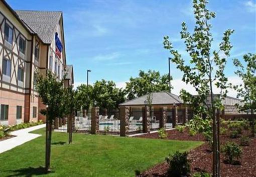фото отеля Fairfield Inn & Suites Kingsburg