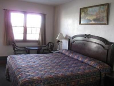 фото отеля Gibson City Inn