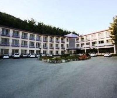 фото отеля Pine Beach Hotel