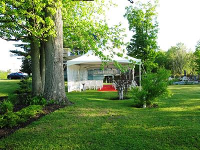 фото отеля Auberge Quilliams Inn Brome Lake