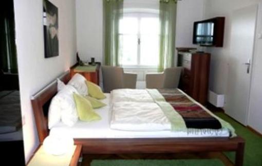 фото отеля Schlosshotel Rosenau