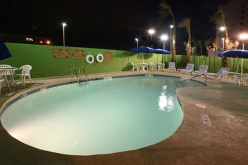 фото отеля Holiday Inn Express Hotel & Suites Monterrey Aeropuerto