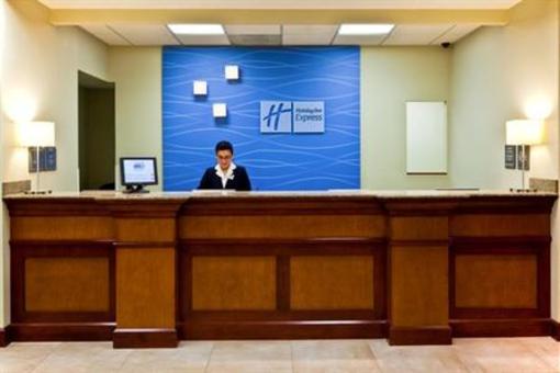 фото отеля Holiday Inn Express Hotel & Suites Monterrey Aeropuerto