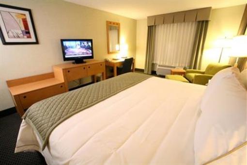 фото отеля Holiday Inn Express Hotel & Suites Monterrey Aeropuerto