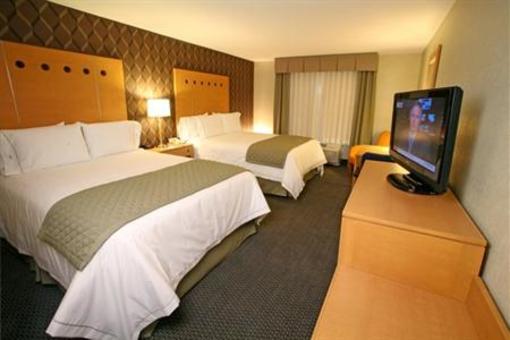 фото отеля Holiday Inn Express Hotel & Suites Monterrey Aeropuerto
