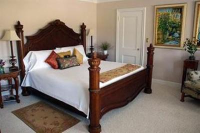 фото отеля Point Pleasant Inn & Resort Bristol (Rhode Island)