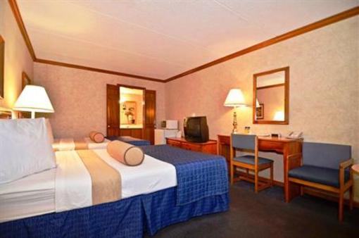 фото отеля Best Western Country Inn Uhrichsville