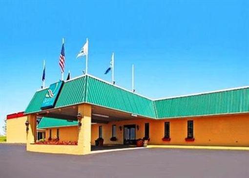 фото отеля Quality Inn Huntingburg