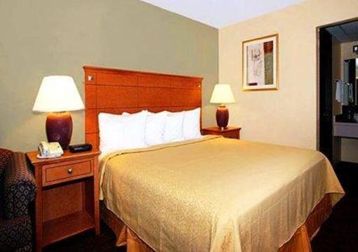 фото отеля Quality Inn Huntingburg