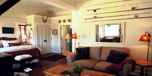фото отеля Nick's Cove & Cottages