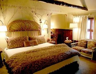 фото отеля Highland Haven Creekside Inn