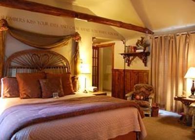 фото отеля Highland Haven Creekside Inn