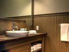 фото отеля Highland Haven Creekside Inn