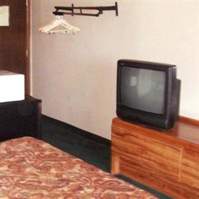 фото отеля American Inn Rossford
