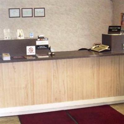 фото отеля American Inn Rossford