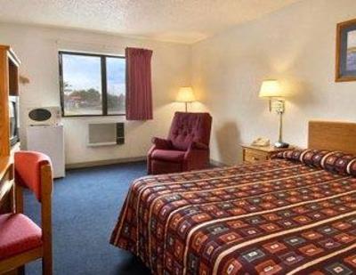фото отеля Super 8 Aberdeen