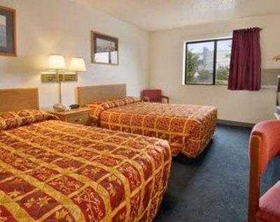 фото отеля Super 8 Aberdeen
