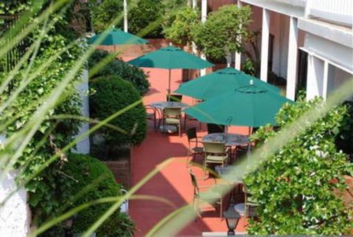 фото отеля Southampton Inn