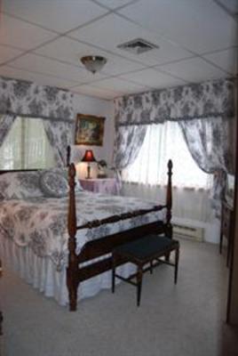 фото отеля Bavarian Manor Country Inn & Restaurant