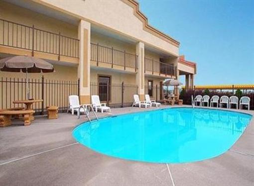 фото отеля Econo Lodge Lenoir City