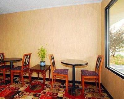 фото отеля Econo Lodge Lenoir City