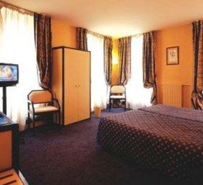 фото отеля Husa Grand Hotel Montmartre