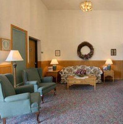 фото отеля Storm Lake Super 8 Motel