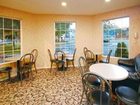 фото отеля Econo Lodge Inn & Suites Downtown Rensselaer (New York)