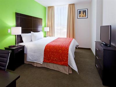 фото отеля La Quinta Inn & Suites Puebla Palmas